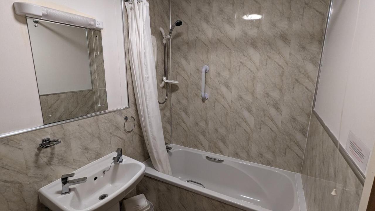 Cober Hill Hotel Скарбъро Екстериор снимка