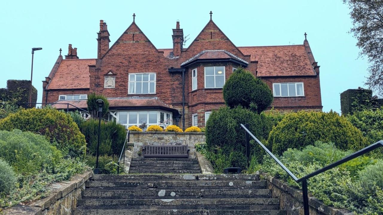 Cober Hill Hotel Скарбъро Екстериор снимка