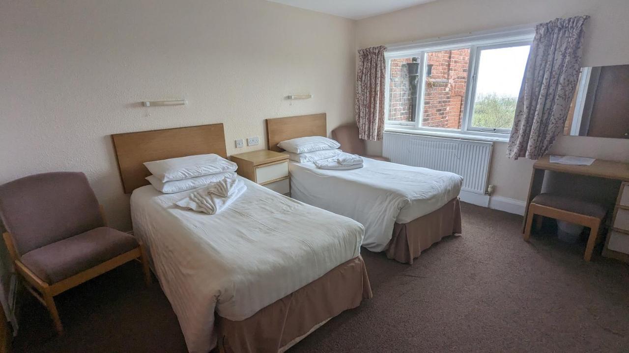 Cober Hill Hotel Скарбъро Екстериор снимка